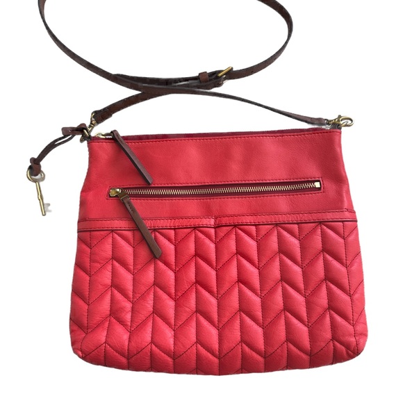 Fossil small crossbody red used moderately - Picture 3 of 12